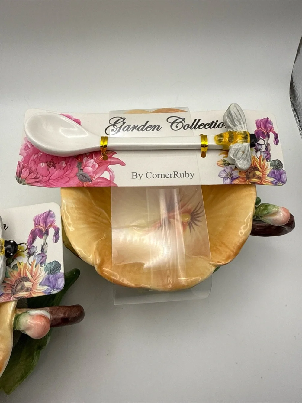 2 Corner Ruby Garden Collection Yellow Pansy Flower Cup & Leaf Saucer Bee Spoon